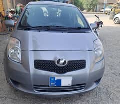 vitz genuine 1300 cc , push start