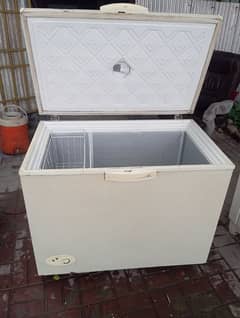 waives freezer.