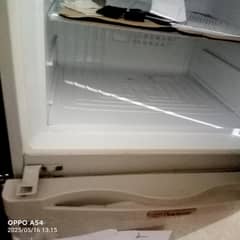 Dawlance fridge Medium size