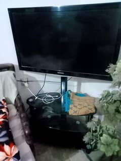 Samsung 42" Lcd with glass trolly