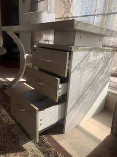 STUDY TABLE FOR SALE