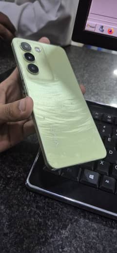 VIVO Y100