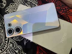 Techno Camon 20 8+8 Gb / 256 GB