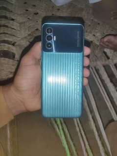 10/9 condition all okay box  available hy  4+1 . . . . 64 GB agr gis
