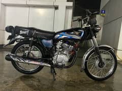 125 Lush Condition 10/10  2016 Full Ready Shok wala
