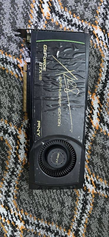 Gtx 580 1.5 GB 384 Bits 0