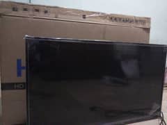 simple haier 32" LCD