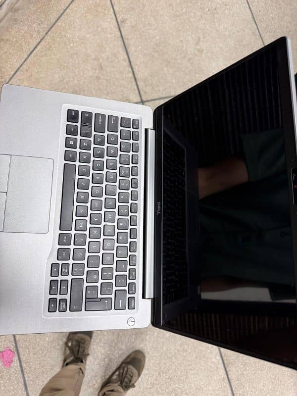 Dell Latitude 7400 Core i7 8th Generation 1