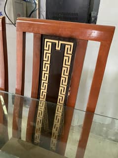 Selling my slighty  used dining table