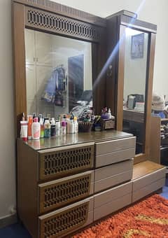 Wooden dressing table with full length mirror