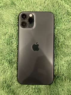 Iphone 11 pro 256gb 10/10 condition
