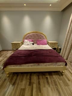 Bed and Side Table's