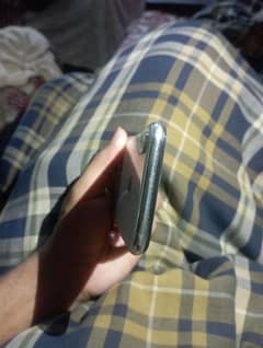IPHONE X 64