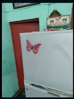 Dowlance fridge for sale
