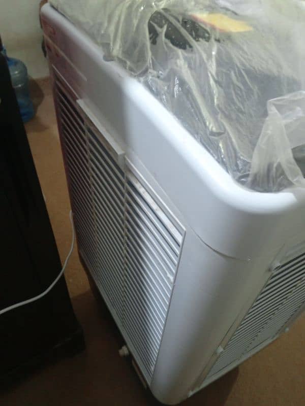 new condition only one manth use 3