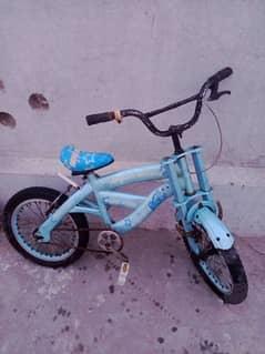 Small kids cycle for sale.