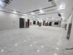 1 Kanal Beautiful Brand New Floor Available For Rent