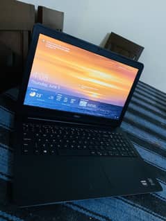 DELL INSPIRON 5547  Core i7. with AMD Radeon Graphic card.