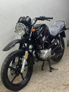 Yamaha ybr125g 2023 model ( 3000 km used only )