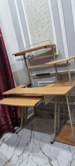 computer table