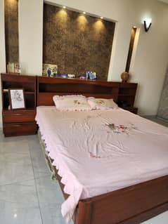 Pure Sheesham Bed set with side tables