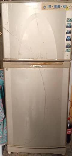 Fridge 100% working, never repaired. best condition