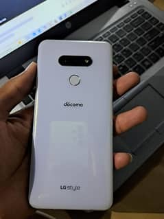 LG style 3