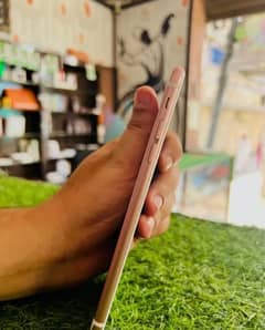 iPhone 6s plus 128 GB complete box my WhatsApp number 03286487884