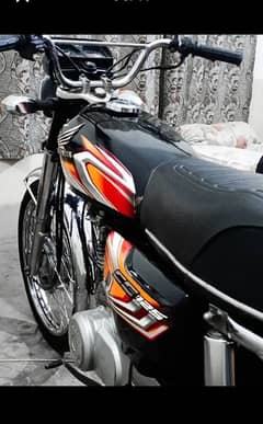 HONDA CG 125 2022.   Hyderabad  nut to nut jeniune