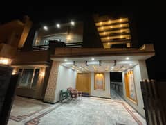 Brand new beautifull 10 marla full house for Rent Available