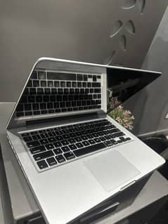 Macbook pro 13 inch (mid 2012) - Excellent condition