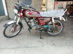 Honda 125 Model 2016/17 Lahore Number