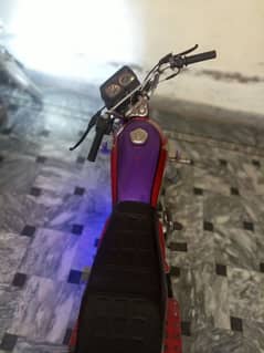 125