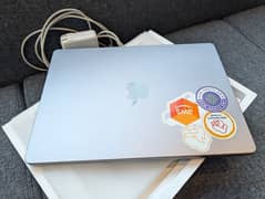 MacBook Pro M1 14 " 16 GB RAM 500 Storage
