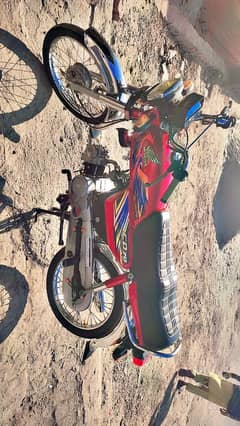 20/21 model hai total geniune with 2 keys geniune 1st owner