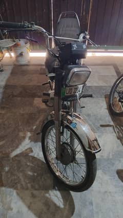 Honda 70cc black color