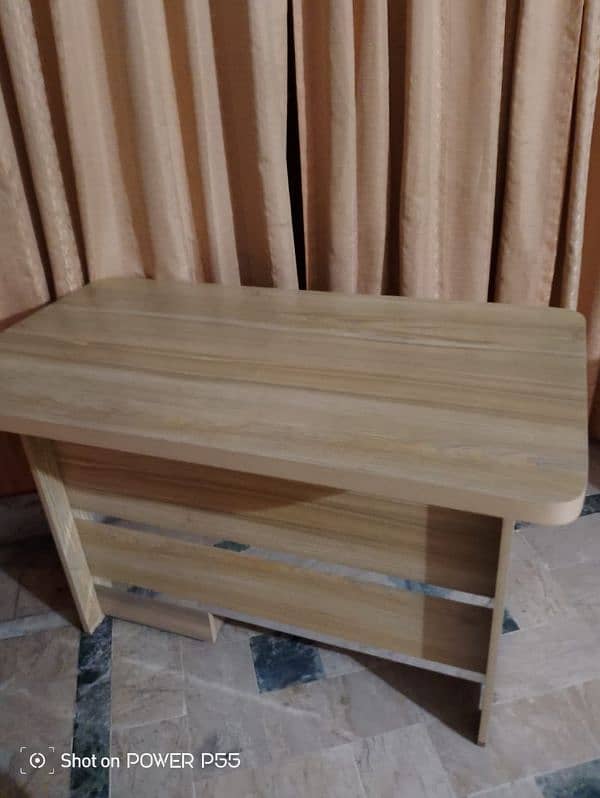 computer Table in new condition 1