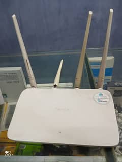 tenda router 4 antenna good working condition