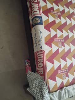 urgently for sale Dura Foam King size 6 inch  mattress for sale