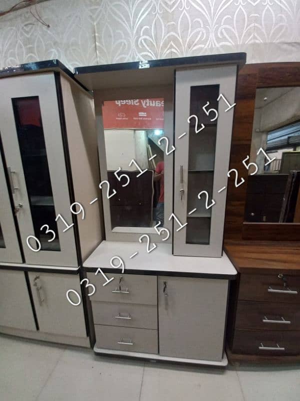 Bedroom set four piece 0-3-1-9-2-5-1-2-2-5-1 5