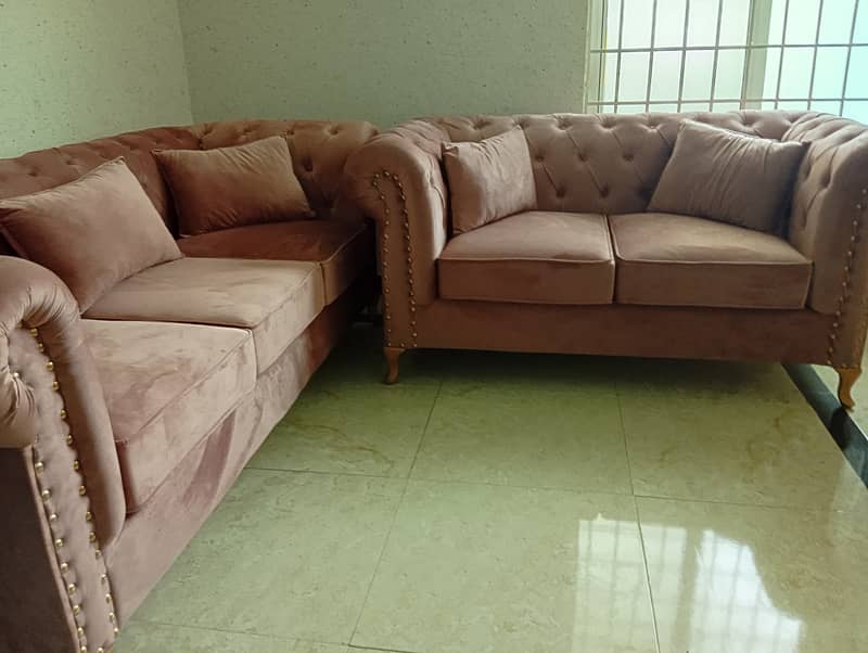 Unused sofa set in 10/10 condition 0