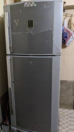 Argent sale Purana Dawlance Double Door Fridge Achay Condition Mein