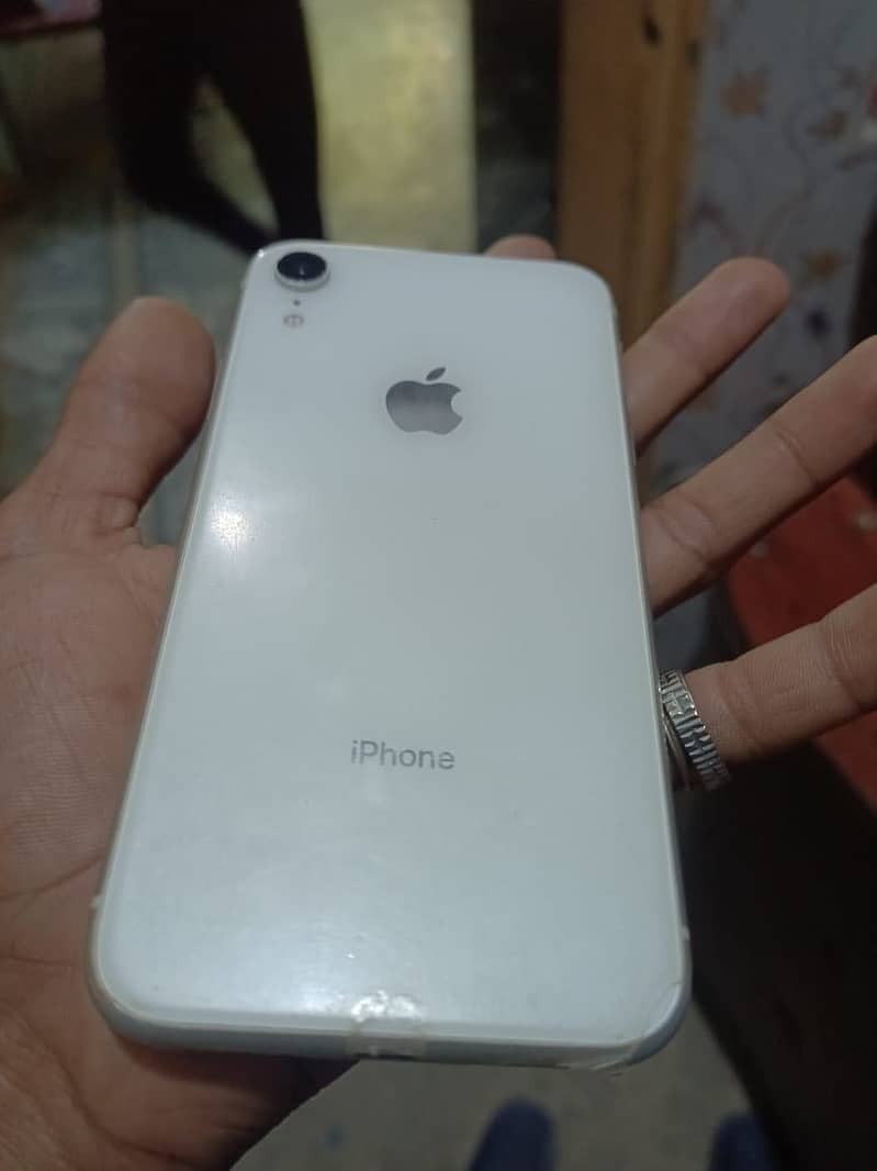 Iphone xr with box non pta 0