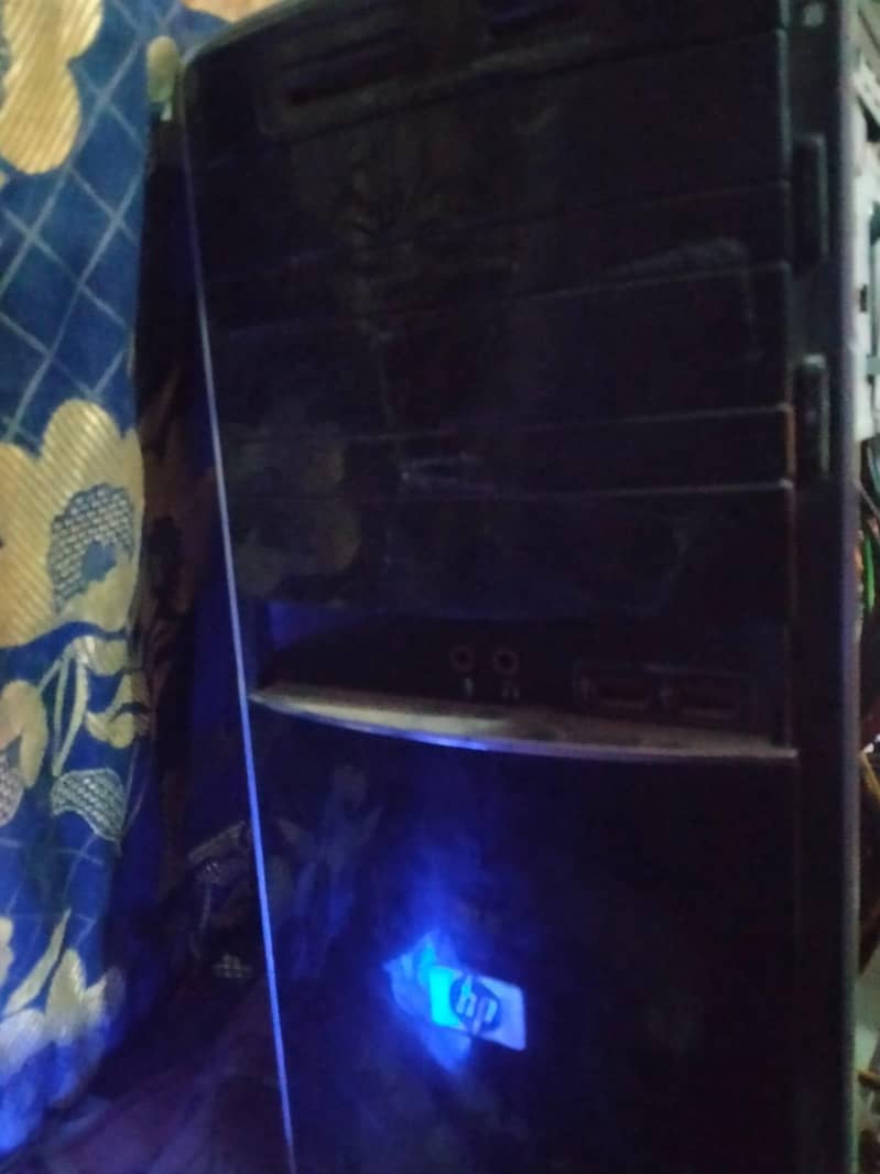 I sell computer and monitor without mouse and keyboard 2