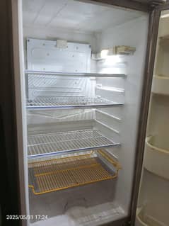 Fridge/Dawlance Fridge 10/9 Condition  100 % cooling process