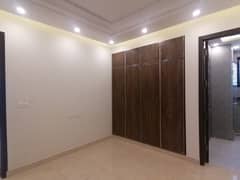 Beautiful Upper Portion In Canal View Is Available