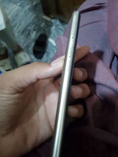 oppo a5s box with charger 4/64