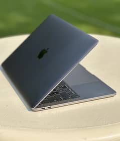 MacBook