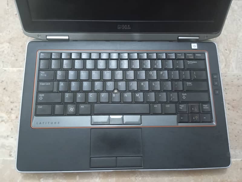 Dell Latitude 6320, core i5 (2nd generation) READ ADD 6