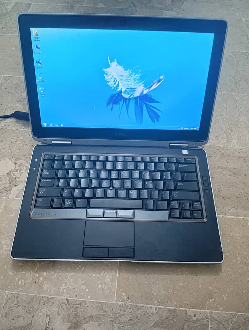 Dell Latitude 6320, core i5 (2nd generation) READ ADD 11